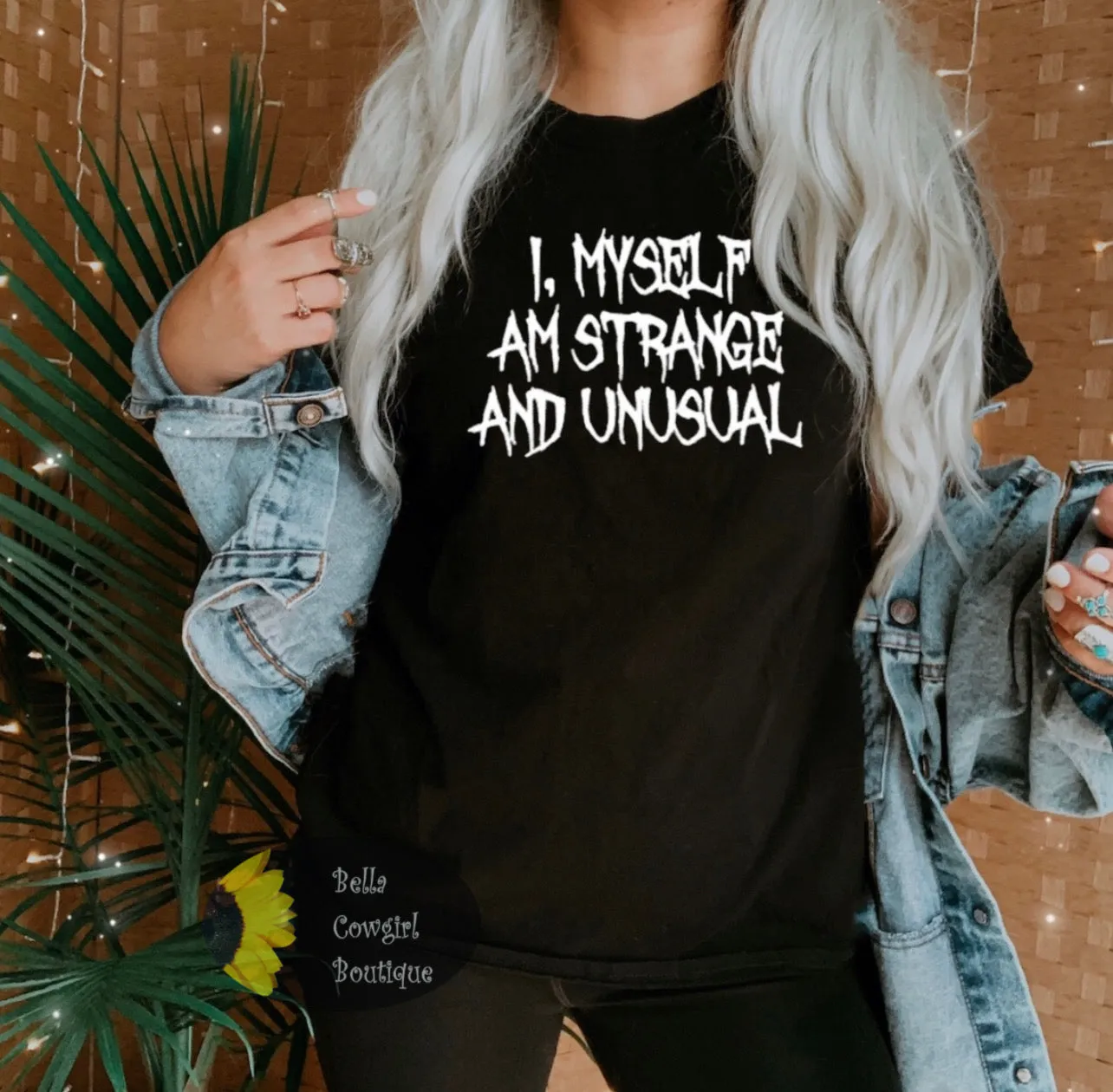 I Myself Am Strange And Unusual Beetlejuice Halloween T-Shirt