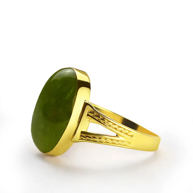 Men's Ring in 14k Yellow Gold with Green Agate Stone