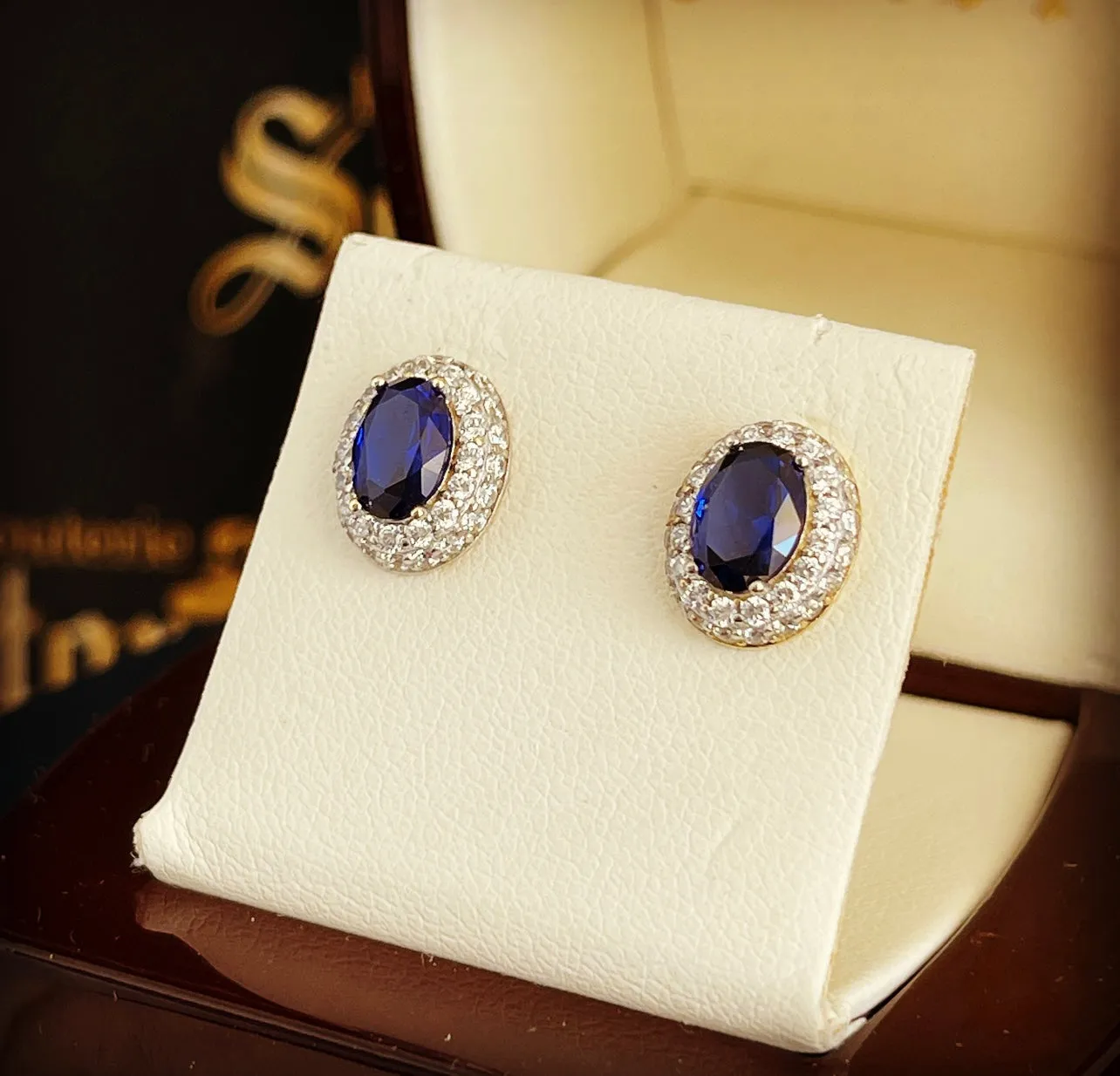 Oval Birthstone stud earrings E160