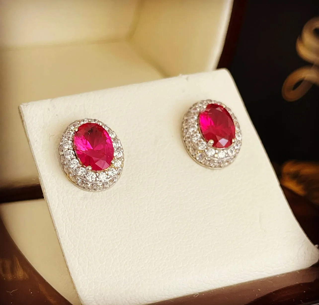 Oval Birthstone stud earrings E160