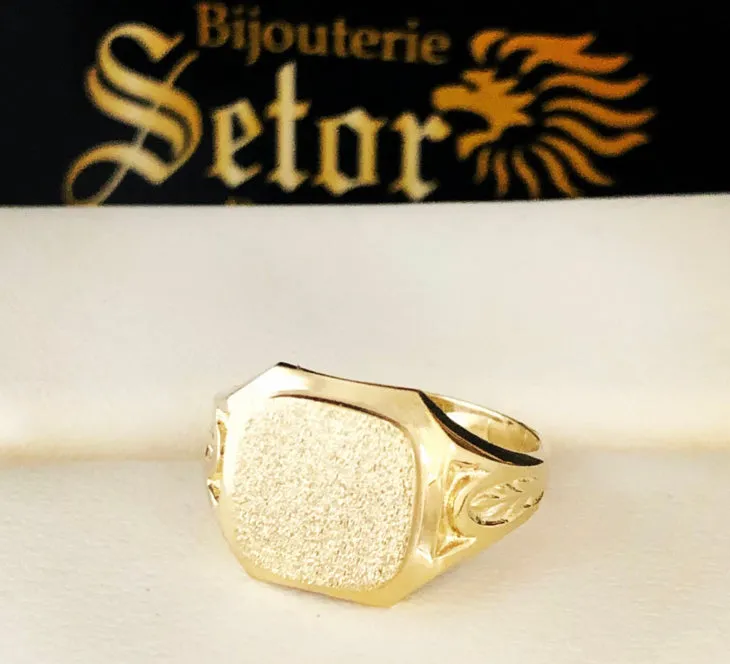 Signet ring MR088