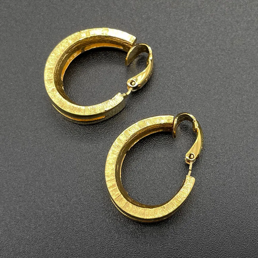 【USA輸入】 ヴィンテージ CROWN TRIFARI フープ イヤリング/Vintage Crown TRIFARI Hoop Clip On Earrings